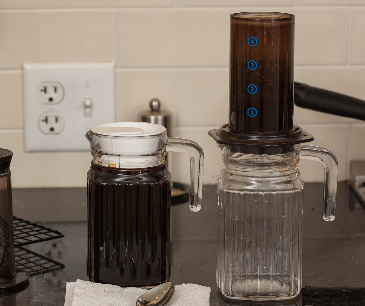 Iced aeropress outlet